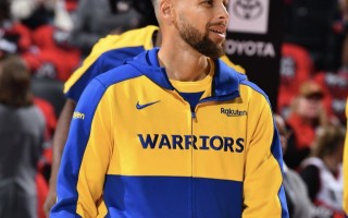 星空体育官方网站-开拓者连续遭遇困境，面临士气低迷挑战