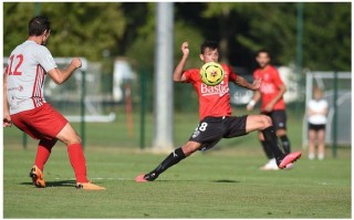 星空体育官方网站-甘冈客场不敌对手，积分滑落