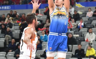 星空体育官网入口-新疆主场大胜，排名升至积分榜第二