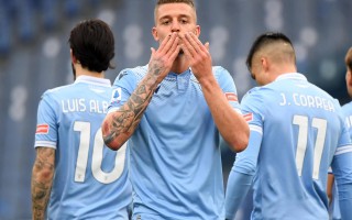 星空体育app-那不勒斯遭遇阻击，削弱领先优势