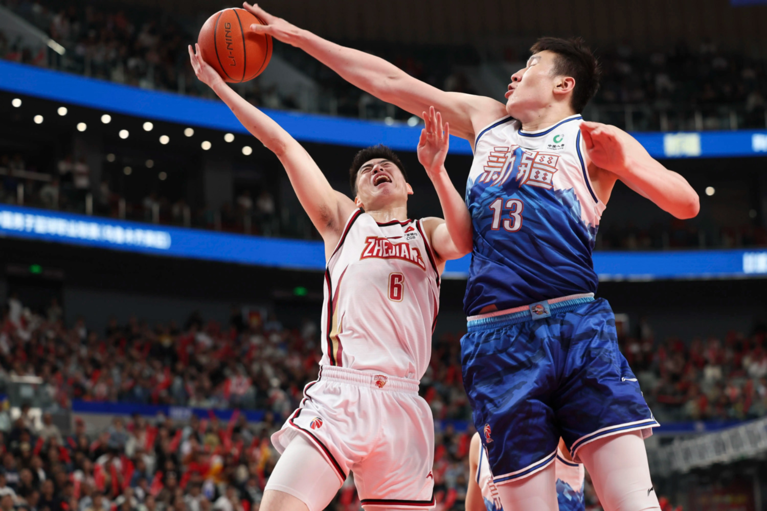 星空体育官方网站-队员表现抢眼备战,球队蓄力突破-第1张图片-星空体育官方网站 星空体育官方网站-队员表现抢眼备战,球队蓄力突破-第1张图片-星空体育官方网站