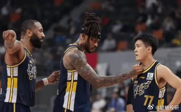 星空体育官方网站-江苏客场胜广东,取得宝贵三分-第2张图片-星空体育官方网站 星空体育官方网站-江苏客场胜广东,取得宝贵三分-第2张图片-星空体育官方网站