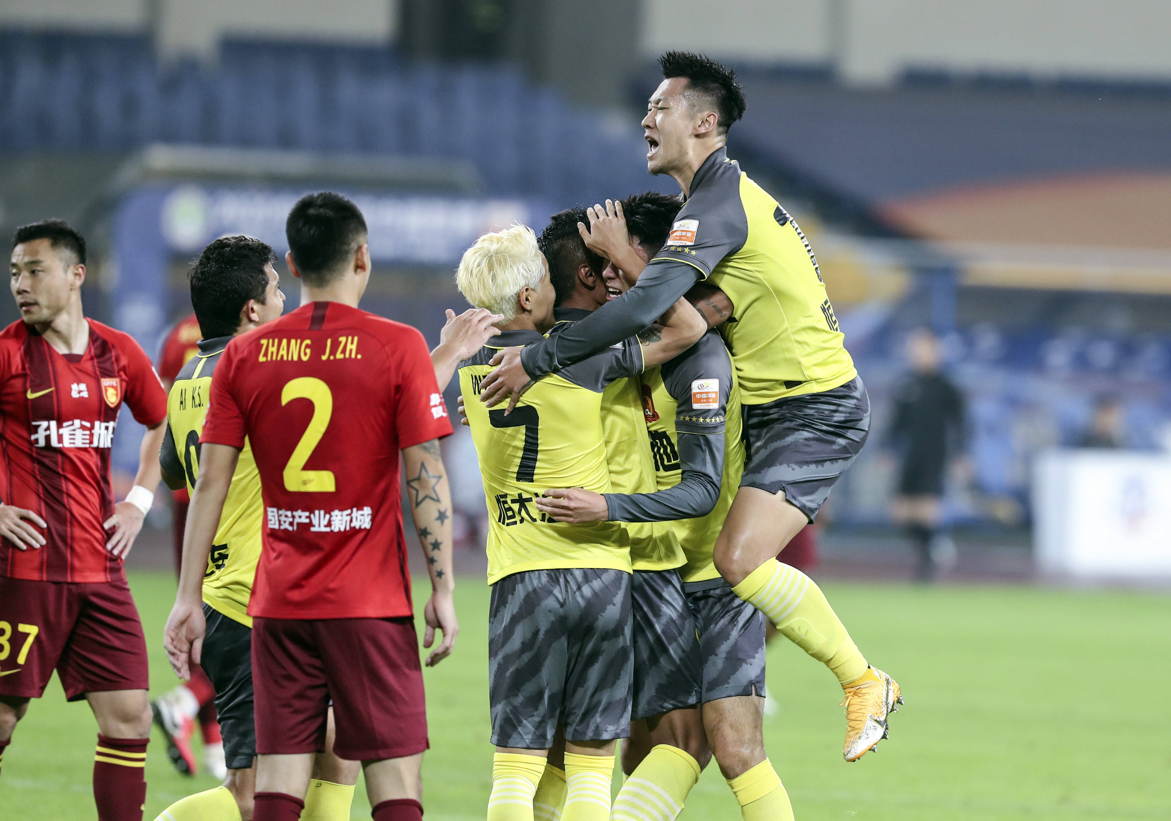 星空体育官网入口-恒大客场胜泰达,保持中超榜首地位-第1张图片-星空体育官方网站 星空体育官网入口-恒大客场胜泰达,保持中超榜首地位-第1张图片-星空体育官方网站