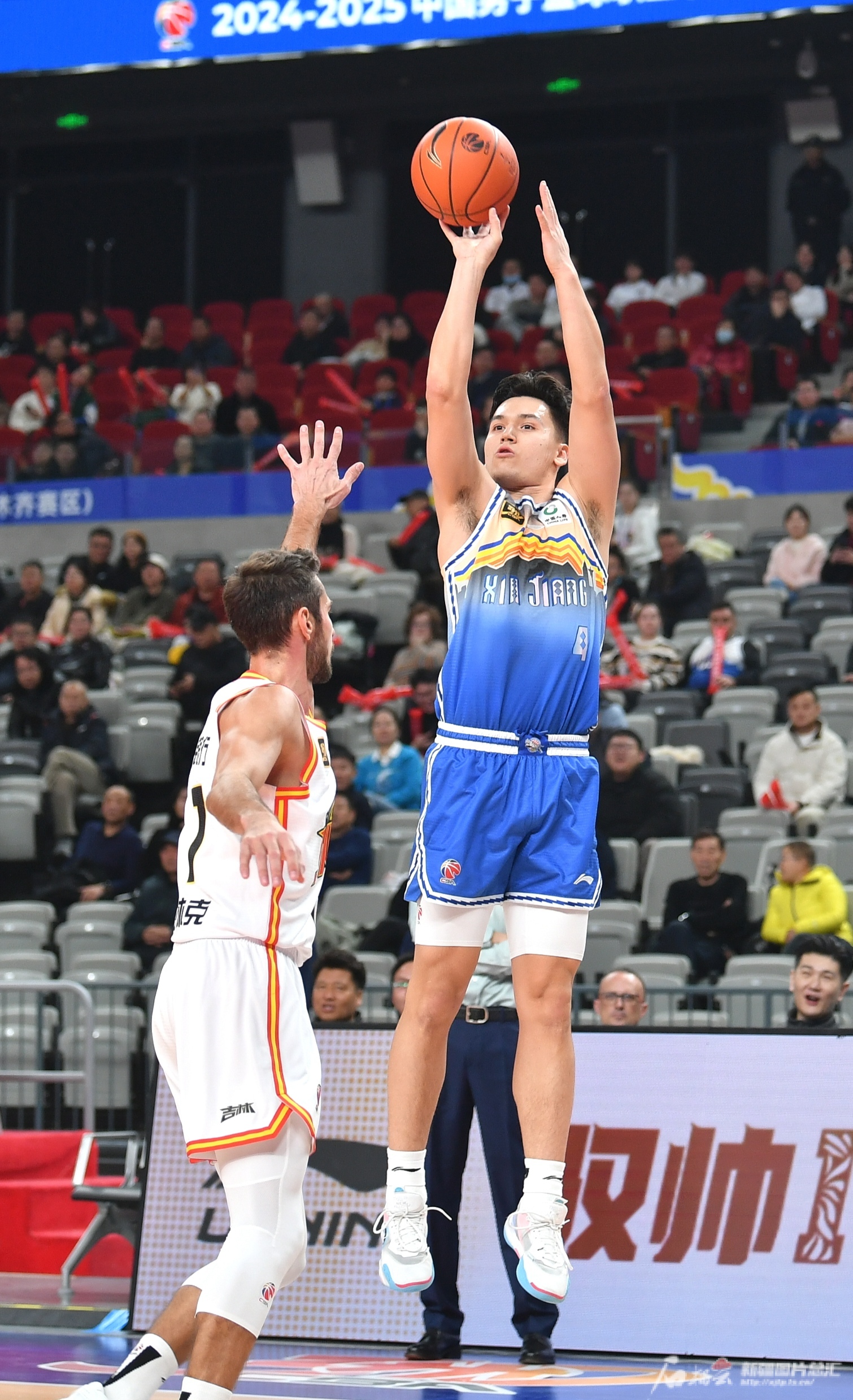 星空体育官网入口-新疆主场大胜,排名升至积分榜第二-第1张图片-星空体育官方网站 星空体育官网入口-新疆主场大胜,排名升至积分榜第二-第1张图片-星空体育官方网站