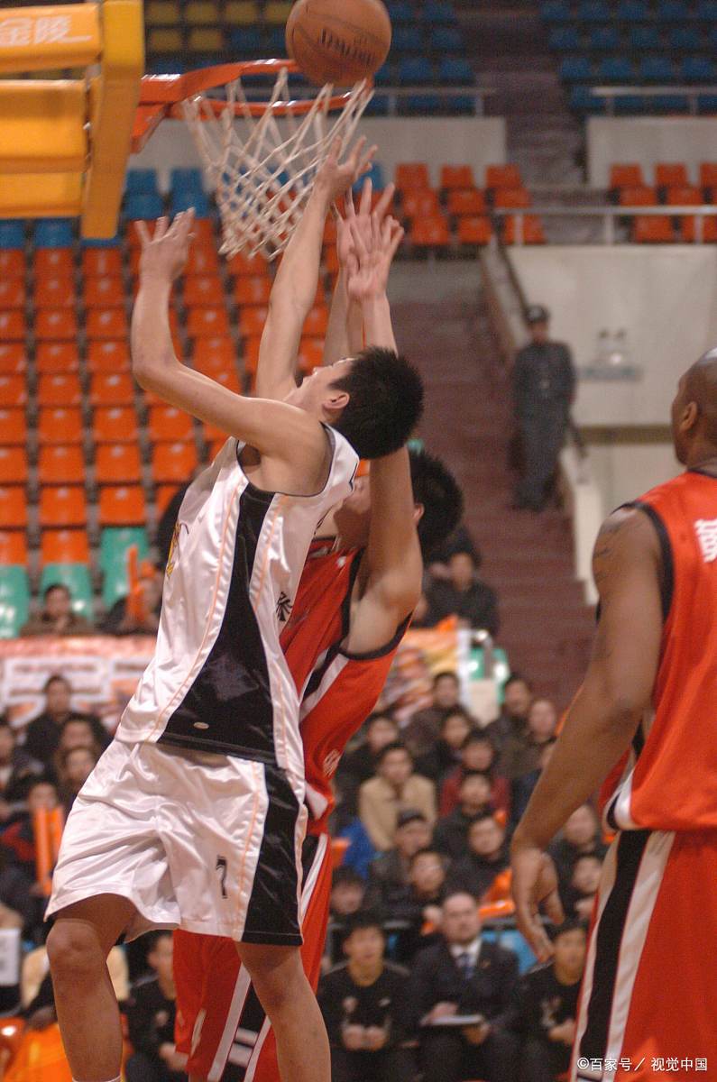 星空体育官方网站-巴里西亚战胜塞图巴尔,取得关键胜利-第1张图片-星空体育官方网站 星空体育官方网站-巴里西亚战胜塞图巴尔,取得关键胜利-第1张图片-星空体育官方网站