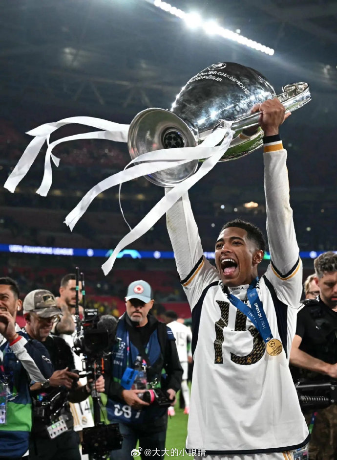 星空体育app-欧洲足球名将们为球队赢得荣誉,带来乐趣-第1张图片-星空体育官方网站 星空体育app-欧洲足球名将们为球队赢得荣誉,带来乐趣-第1张图片-星空体育官方网站