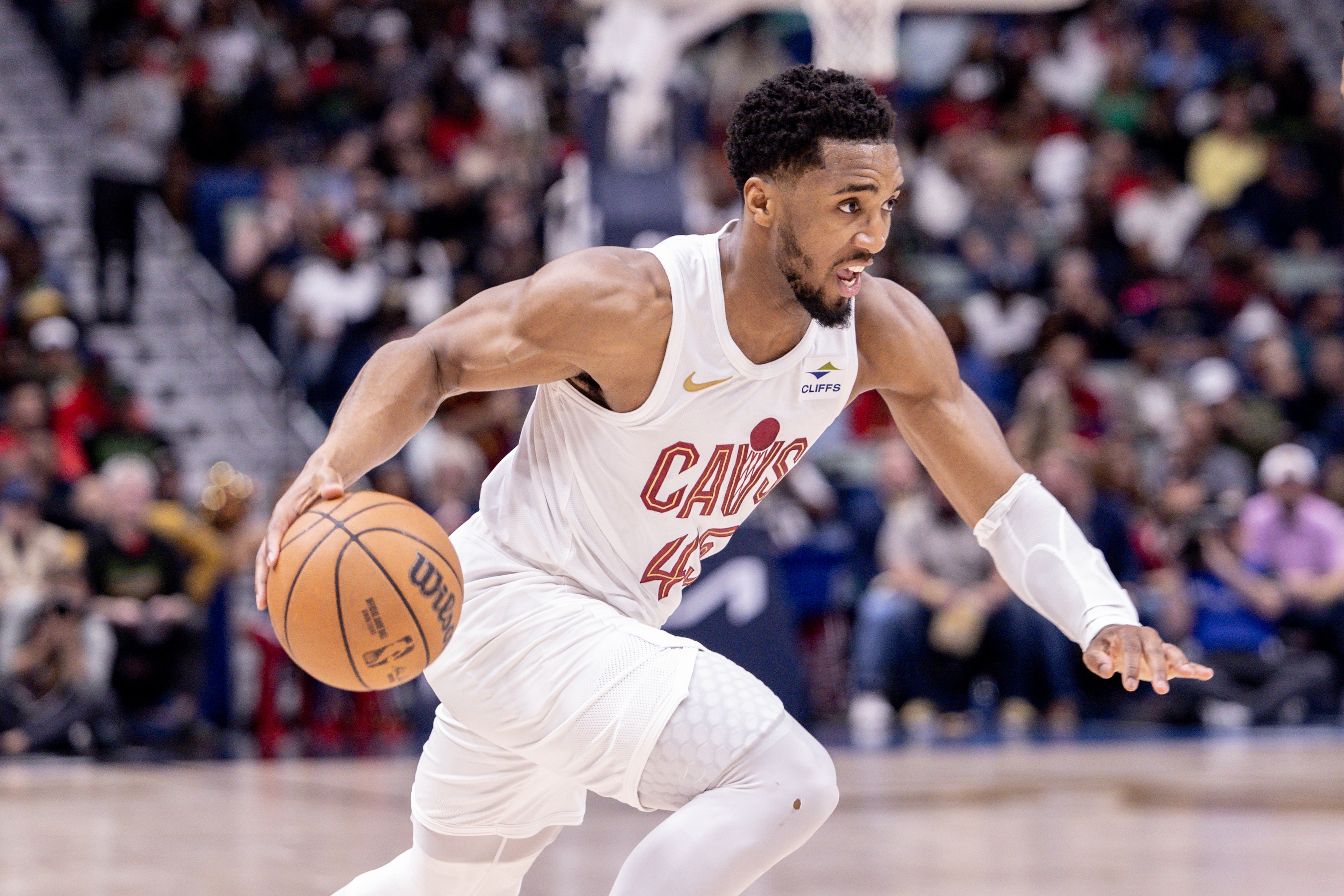 星空体育官方网站-爵士实现5连胜创纪录,米切尔表现风生水起-第2张图片-星空体育官方网站 星空体育官方网站-爵士实现5连胜创纪录,米切尔表现风生水起-第2张图片-星空体育官方网站