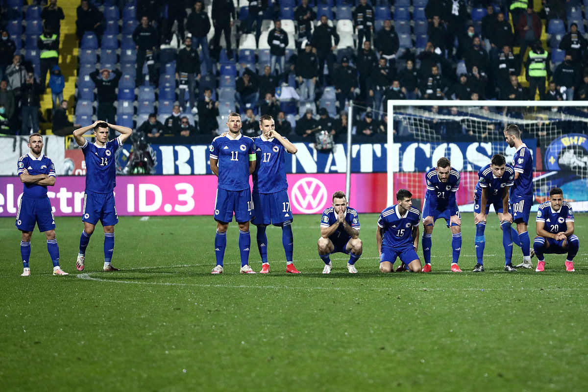 星空体育-西班牙与波兰激战，谁将笑到最后？-第2张图片-星空体育官方网站