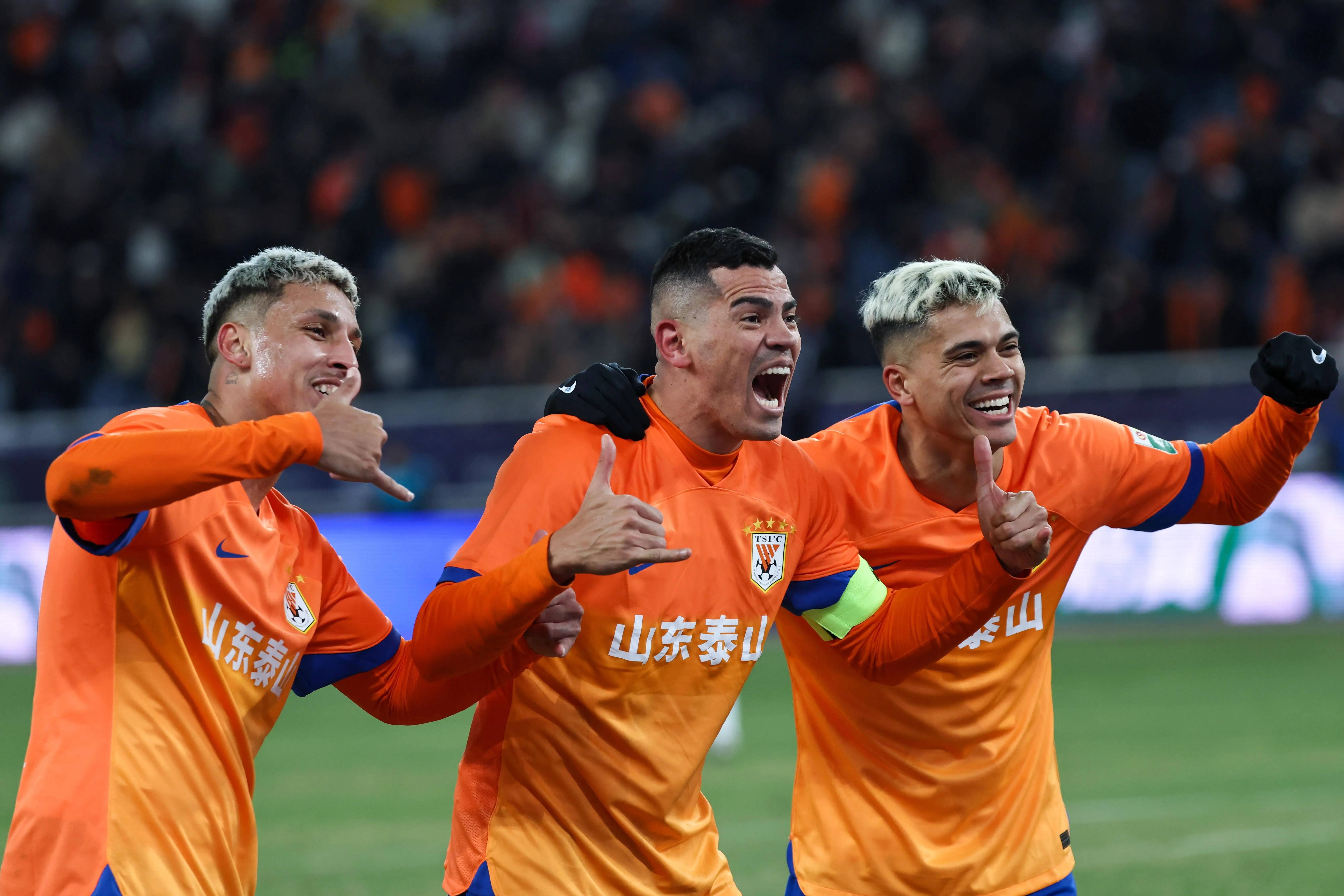 星空体育官网入口-球队签约新援,提升火力阵容更添厚实-第2张图片-星空体育官方网站 星空体育官网入口-球队签约新援,提升火力阵容更添厚实-第2张图片-星空体育官方网站