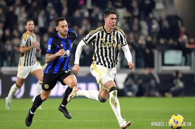 星空体育官方网站-AC米兰再夺三分!曼城稳坐英超榜首位置-第1张图片-星空体育官方网站 星空体育官方网站-AC米兰再夺三分!曼城稳坐英超榜首位置-第1张图片-星空体育官方网站