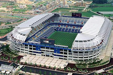 星空体育-竞技风暴席卷足球场,胜利之歌响起-第1张图片-星空体育官方网站 星空体育-竞技风暴席卷足球场,胜利之歌响起-第1张图片-星空体育官方网站