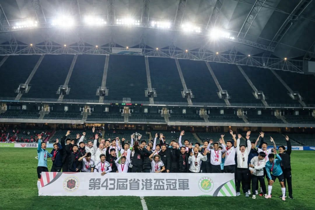 星空体育官方网站-进球瞬间!比赛现场掀起热烈激情-第2张图片-星空体育官方网站 星空体育官方网站-进球瞬间!比赛现场掀起热烈激情-第2张图片-星空体育官方网站